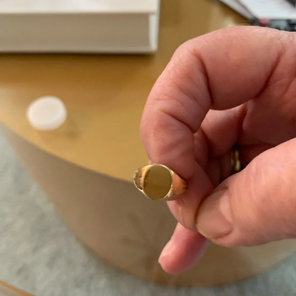 Baby 10k gold filled Gold Signet Ring - Picture 4 of 6